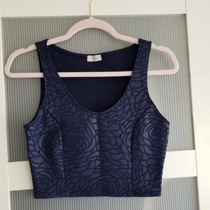 Tobi Crop Top